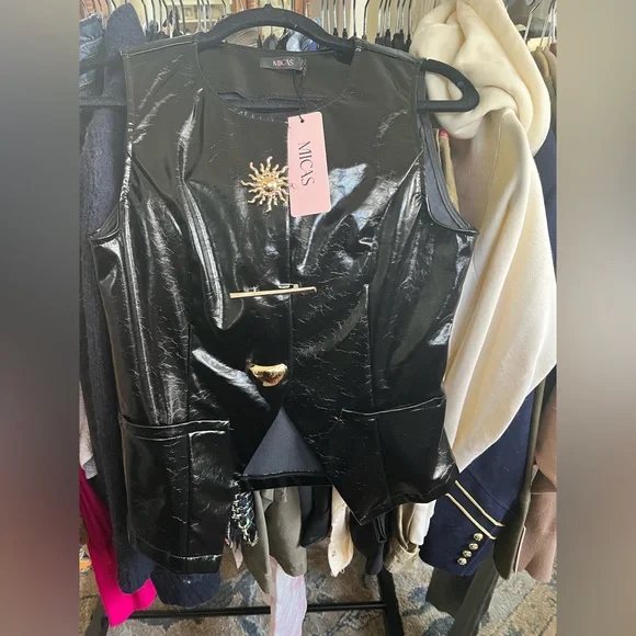 Micas Faux Leather Vest size Small - Picture 4 of 5